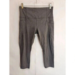 Athleta Saluation Stash Pocket Capri Gray Size Medium